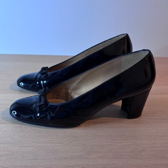 Stuart Weitzman Black Patent Leather Heels - Picture 4 of 9